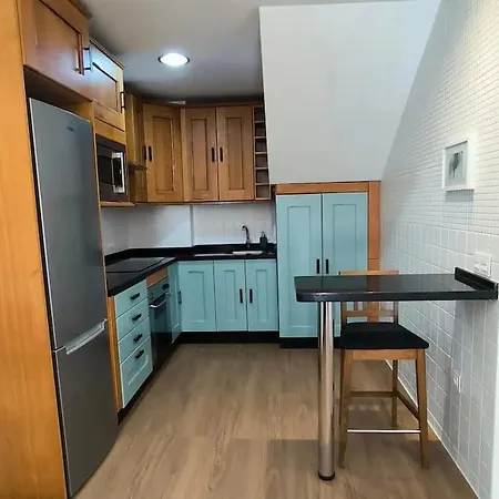 Duplex En Boliches شقة *